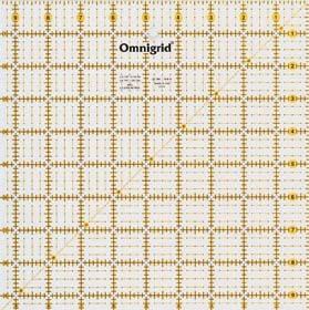 Universal Schneiderlineal 9,5" x 9,35" inch 